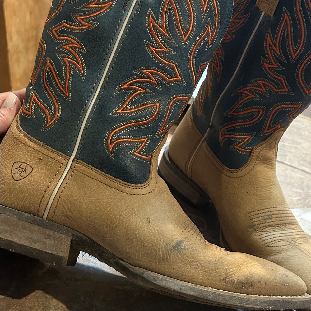 Ariat Men's Cowboy Boots - Tan and Blue - Picture 8 of 12